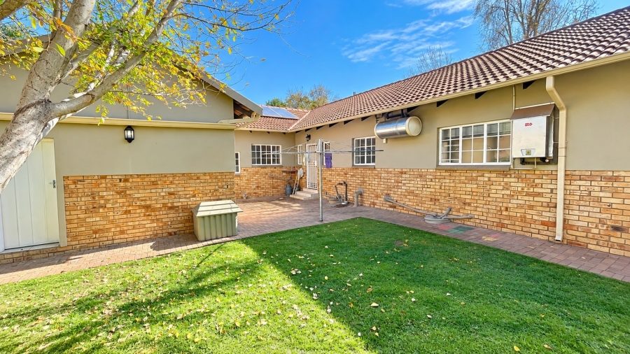 3 Bedroom Property for Sale in Wilkoppies North West